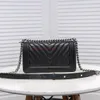 7A Kvalitet Kvinnakedja axelväskor Kaviar lammskinn läder lyxig designer fårskinn renovera väska mode crossbody klassisk flap handväska lady gratis frakt