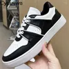 Chaussures décontractées Couleur mélangée Lover Femmes réelles en cuir en cuir Lacet Up Flat Platform Sneakers Square Toe Vulcanisé pour les hommes