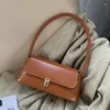 Sacs de bacs crossbody pour femmes design de mode sous les bras 2024 Femme d'épaule femme sac à main féminin et sacs à main