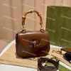 Sac fourre-tout de luxe Femmes Bamboo Handle Handbag Retro Fashion Brand Même sac de selle de sac à épaule unique de haute qualité