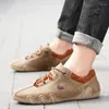 Scarpe casual per uomini Sneaker in pelle Sneaker di lusso di lusso guida piatta comode moca