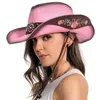 Berets Cowboy Straw Sun Hat voor vrouwelijke brede vizier met borduurwerk Cowgirl Carnivals Party Hoofddeksels