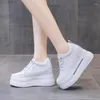 Sapatos casuais primavera outono branco escondido cunha saltos mulher 9cm plataforma elevador de salto alto tênis de caminhada feminino 2024