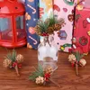 Dekorativa blommor JFBL 30 PCS Artificial Pine Cone Picks and Red Berry Mini Tree For Christmas Party Flower Wreaths Decoration