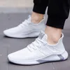 New Men Running Shoes Running Black White cinza Moda respirável clássica Confortável jogging Slip-On Soft Casual Sneakers Mens Trainers