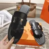 Slides designer sandaler senaste kvinnors tofflor toppkvalitet svarta kvinnor flip flops kalv läder plattform flip arbete sommar mode casual strandplattform tofflare