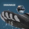 Hommes chaussures d'eau femmes Wading baskets Drainage pieds nus plage Aqua chaussures séchage rapide Fitness Yoga chaussures mer plongée natation sandales 240320