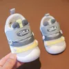 Pasgeboren baby peuter schoenen eerste wandelaars zachte bodem kinderen babyschoenen voor jongens meisjes casual schoenen ademende 2024 nieuwe slip-on lente kinderen wandelschoenen