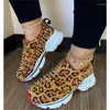 Fitnessschoenen Lente vrouwen Sneakers Flat Slip On Platform for Woman Black Rivet Ademende mesh Sock Loafers Casual 753