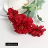 Dekorative Blumen 5pcs 3-Kopf-Pfingstrose künstliche stromflockte Zweig-Seidenblume für Wohnkultur Peonies Braut Bouquet Hochzeitsfeier Deco Blumenblumen