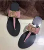 Slippers Luxury feminino sandálias duplas tanga de sandália feminino flags flops beac t240403