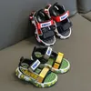 Childrens Boys Sandalen modieuze zomer Koreaans Casual Anti Slip zachte zool Student Boy Beach Sandals Kinderschoenen 240318