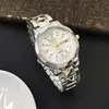 Hot Sell's Mentes's Watchs Night Glow Imperproofing Business and Leisure Quartz Rivet Steel Strip en gros des montres masculines