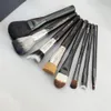 Brushes de maquillage professionnels Set 8pcs Foundation Foundation Foundation Cocine Correcteur Mélanger Contourage des lèvres Brosse de beauté Outils 240403