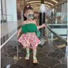 キッズ服の女の子2ピース夏の新しいチェストラッピングセットスモールミディアムスクールチャイルドファッショナブルな緑のトップ