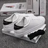 Fitness ayakkabıları 2024 Sonbahar Kadın Moda Pu Deri Bayanlar Nefes Alabilir Sevimli Kalp Düzleri Sıradan Beyaz Spor Ayakkabı 896