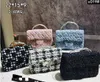 Designer Pattern Bolsa de ombro de pele de carneiro Saco de mensagens manta de diamante quadrado Bolsa clássica de sacolas quadradas para mulheres qualidade