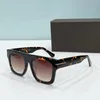 Neue Modedesign Sonnenbrille 0711 Square Frame Einfache und beliebte Verkaufsstil UV400 -Schutzbrille mit Box