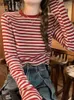 女性用Tシャツのデザイン春と秋の縞模様の短いトップの女性の長袖Tシャツ韓国語バージョンカジュアルルーズシックベース女性トップ