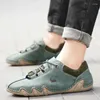 Scarpe casual per uomini Sneaker in pelle Sneaker di lusso di lusso guida piatta comode moca