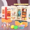 Kitchens Play Food Kids Toy Fridge Refrigerator Accessoires avec glace Real Spray Appliance pour garçons Girls Play House Kitchen Set Mini Food Toys Gift 2443