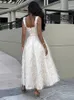 Sexy weiße Feder Rückenfreies Midi Kleid für Frauen Mode Slash Hals ärmellose hohe Taillenschlinge elegante Lady Street Robe 240402