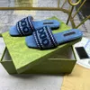 Дизайнерские тапочки Женские расстроенные синие джинсовые сандалии летние пляжные полосы повседневные тапочки для женских тапочек женские тапочки для елочки вышиты G Muls 66