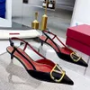 Valentine Shoes Designer Sandals Slippers VT Sandália High Heels Fivela 4cm 6cm 8cm 10cm Saltos finos apontados de ponta preta
