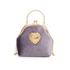 Velvet handtas vrouwen S 2024 Nieuwe ketting enkele schouder Crossbody tas clip mondschaal zakken 240403