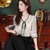 Kvinnors blusar Bow Tie Topps Women Korean Style Designkläder Lång ärm Elegant Office Lady Söt band Sweet Chiffon Basic Shirts