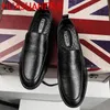 Casual Shoes Men lyxklänning äkta läder loafers mens Italy formella manliga lägenheter högkvalitativ slip på drivande mockasiner