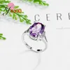 クラスターリングは、フェム愛好家のための愛の高貴な紫色のクリスタルリングです。