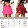 Lu Lemon Outfits Womens Yoga High midja Tennis kjolar tränar veckad kjol cheerleaders korta klänningar fitness bär flickor som kör elastiska byxor sportkläder l xbig