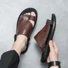 Slippels zomer teen sandalen echte lederen mannen schoenen 2024 slip op casual outdoor heren glijbanen comfortabel strand