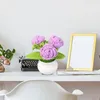 زهور زخرفية مزخرفة روز زهرة مكتب منزلي واقعية بوعاء المصنوع من الأزهار الكروشيه المصنوعة يدويًا