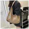 TOTEESファッショナブルなトッドバッグ韓国バージョンエレガントなレトロ大容量女性の肩シンプル2024