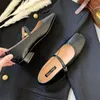Casual schoenen 2024 Spring herfst flat Mary Janes vrouw snoepkleur zacht lederen ballet splitsen enkelband comfortabele mocaasins voor