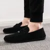 Casual schoenen merk suede mannen flat hoge veelzijdige trend loafers mocassin rijden zapatillas hombre