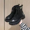 Sapatos casuais moda e confortável e confortável, elevando botas femininas outono mulheres canvas de sola grossa não deslizamento