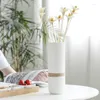 Vases Simple Pottery Ceramic Nordic Modern Modern Table décorations Porcelaine pour les fleurs artificielles Décor de salon à la maison