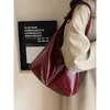 Umhängetaschen koreanische Vintage-Tasche Frauen 2024 Hochwertiger Sinn für einfache weiche Leder Pendelverschwendung große Kapazität
