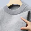 Män tröjor tröja män höst vinter jumper fleece förtjockad koreansk stickad kläder o-hals solid vit svart kall blus botten skjorta kläder