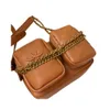 Handväskedesigner säljer märkesväskor till 50% rabattpendlingskedja enskild axel kvinnors väska ny liten och fashionabla mångsidig underarmskors