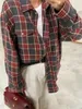 女性ヴィンテージ長袖シャツ特大の格子縞の秋のファッションルーズラペルポケットフィットブラウス韓国スタイル240322