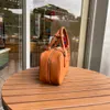 M6085 مقبض M BAG الكتف M Matelasse Bowling Handbags المحافظ للسيدات Mens Designer Wallets Crossbody Square Genuine Leather Leather Bass Wrink