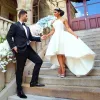 Abiti bianchi abiti da sposa bassa bassa abiti senza maniche per increspature da sposa con certaccia con cerniera spaccia con cerniera con cerniera abiti da sposa personalizzati