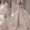 Vestiti splendidi abiti da ballo 2019 abiti da sposa fuori dai paillettes per sfere perle in pizzo abiti da sposa del treno cattedrale