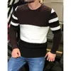 Panks masculins 2024 Spring Adult Patchwork Strip Muscle Muscle Muscle Round Necy Splicing Striped Tops Vêtements pour l'homme