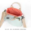 Bolsa de ombro de ombro Bolsa de lona crossbody feminina 2024 FILHA FILHA FATO CASual Casual Doce japonês Flores Kawaii Mobile