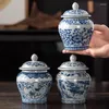 Storage Bottles Blue And White Porcelain Tea Pot Retro Ceramic Candy Jars Moisture-proof Sealed Container Home Dry Nuts